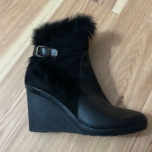 Aquatalia waterproof boots with real fur 8.5